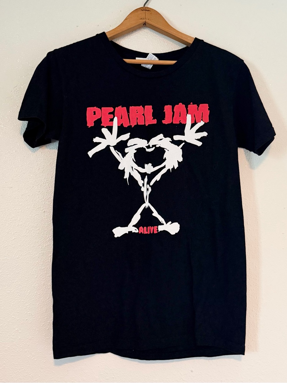 Pearl Jam Vintage Band Tee sz Small - Alive, Black Short Sleeve